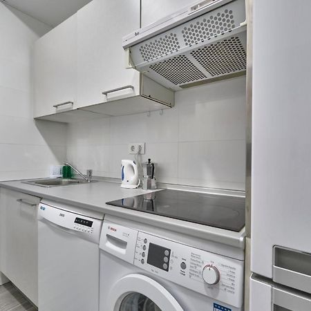 Nunez De Arce Habitaciones มาดริด ภายนอก รูปภาพ