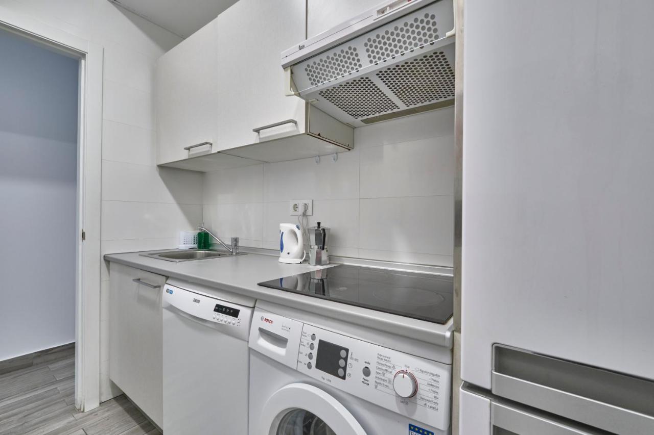 Nunez De Arce Habitaciones มาดริด ภายนอก รูปภาพ